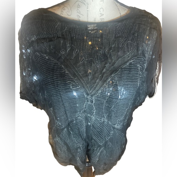 Vintage butterfly sequin top - Picture 8 of 9